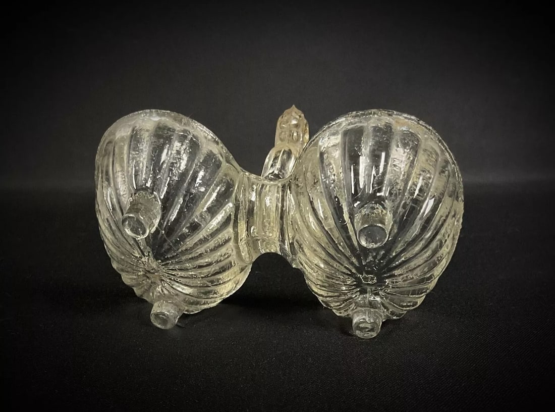 Antique 20th-Century French Quadruple-Footed Glass Salt Cellar - 3