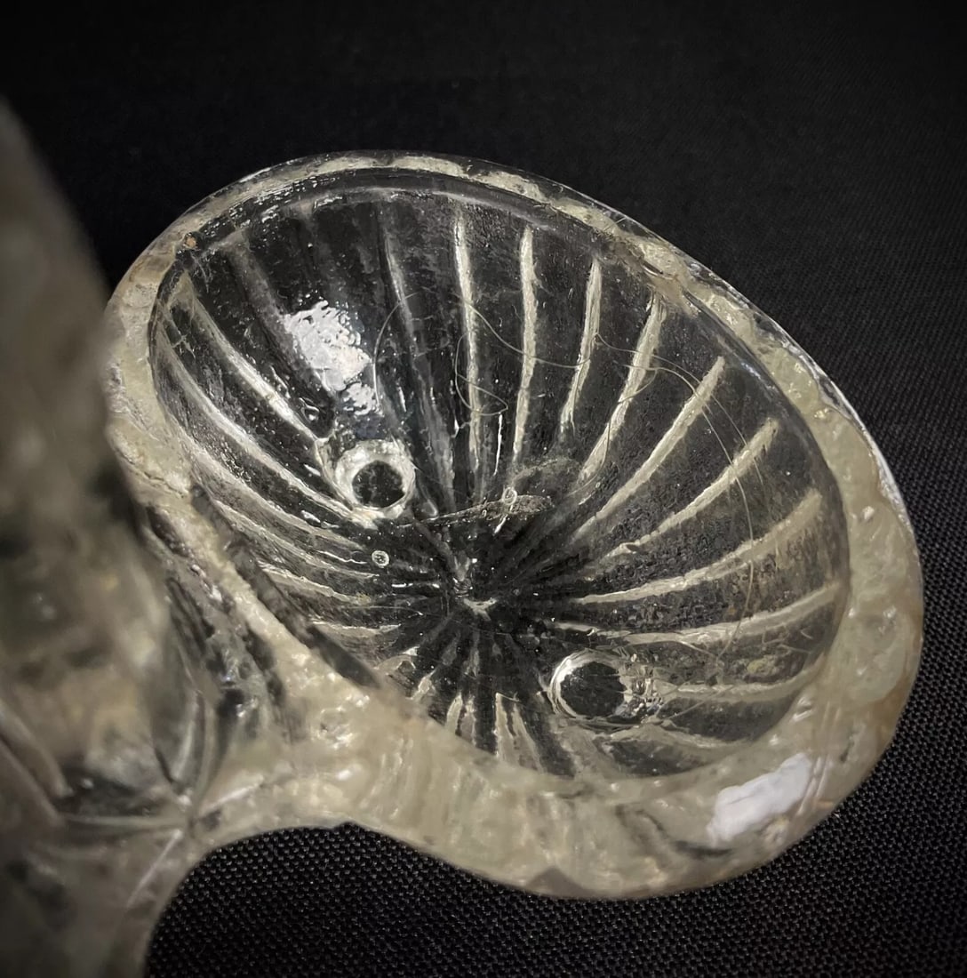 Antique 20th-Century French Quadruple-Footed Glass Salt Cellar - 6