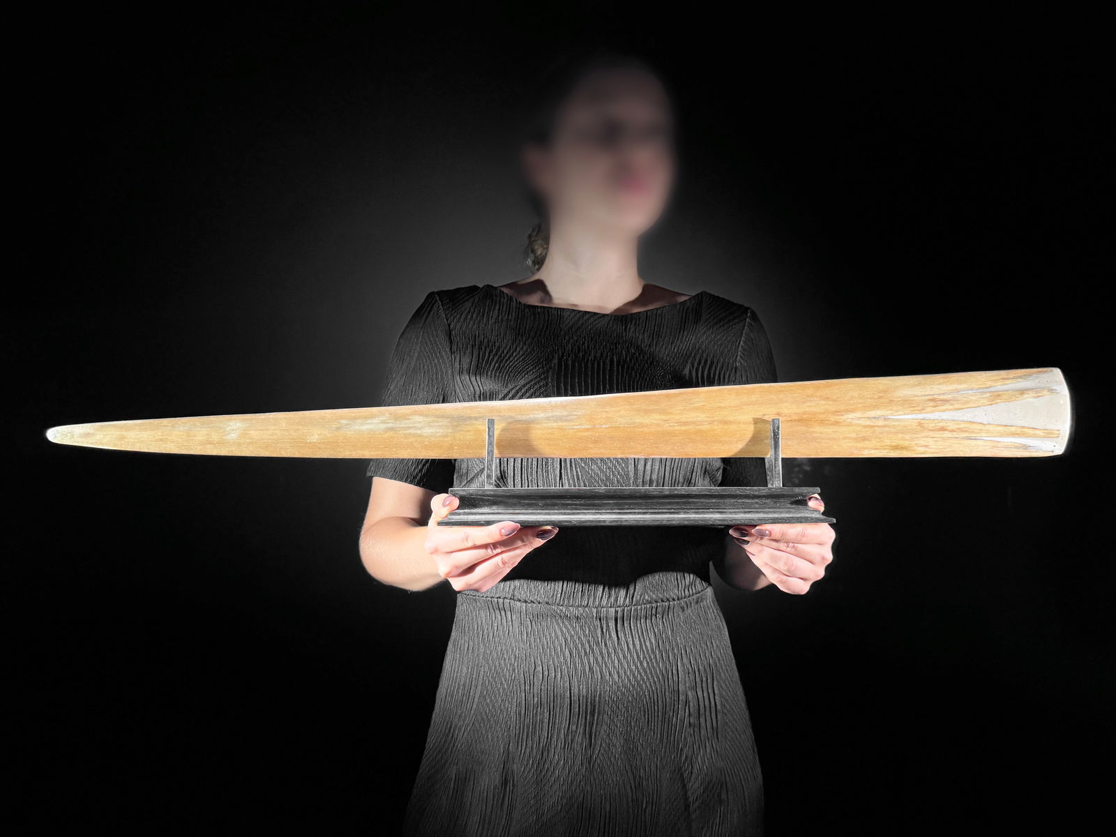 Wonderful large carved swordfish tusk - Japanese koi motif - 2