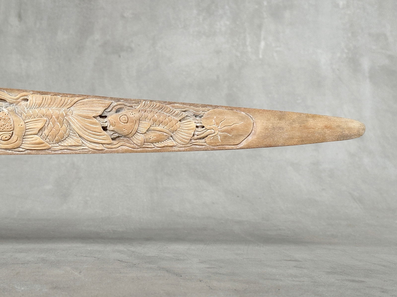 Wonderful large carved swordfish tusk - Japanese koi motif - 9
