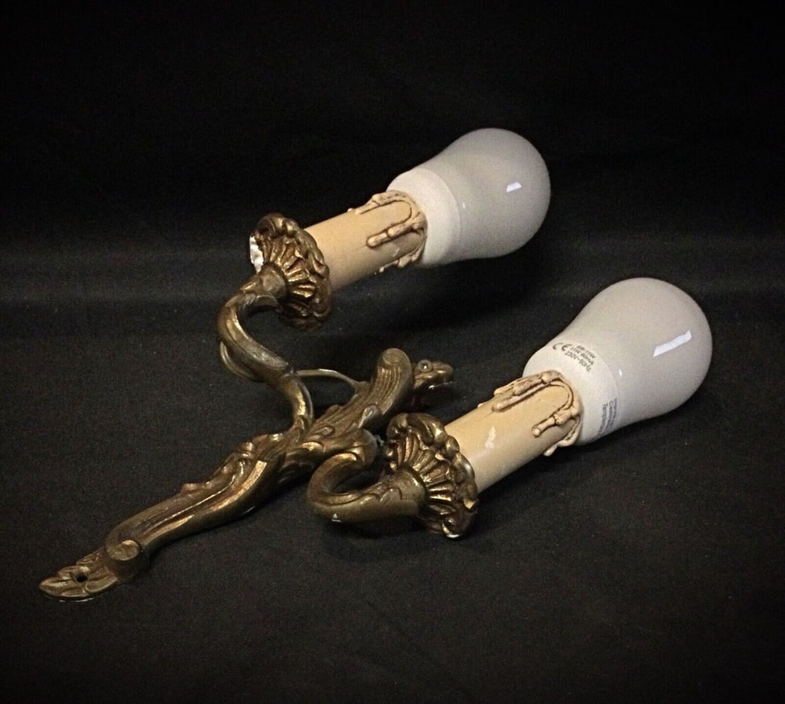 Vintage Two-Arm Brass Wall Sconce – 1940s Decorative Design - 5