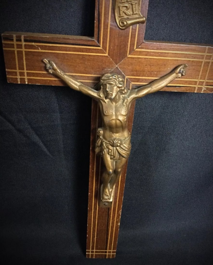Antique Late 20th Century Wooden Crucifix with Spelter Corpus - 12
