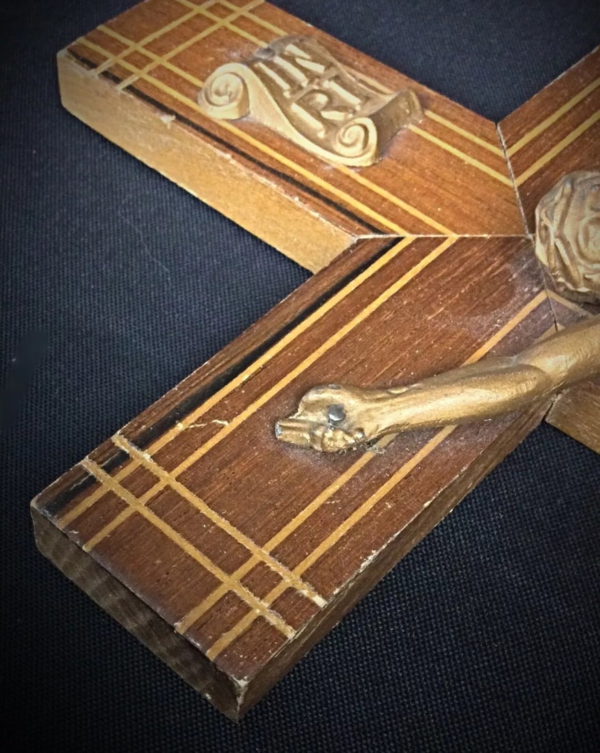 Antique Late 20th Century Wooden Crucifix with Spelter Corpus - 2