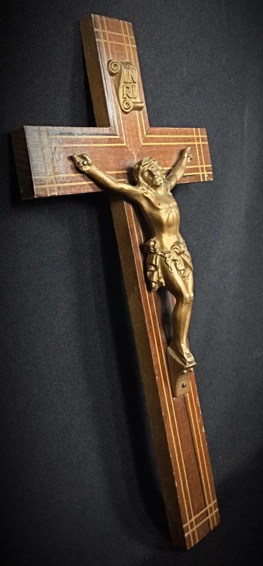 Antique Late 20th Century Wooden Crucifix with Spelter Corpus - 6