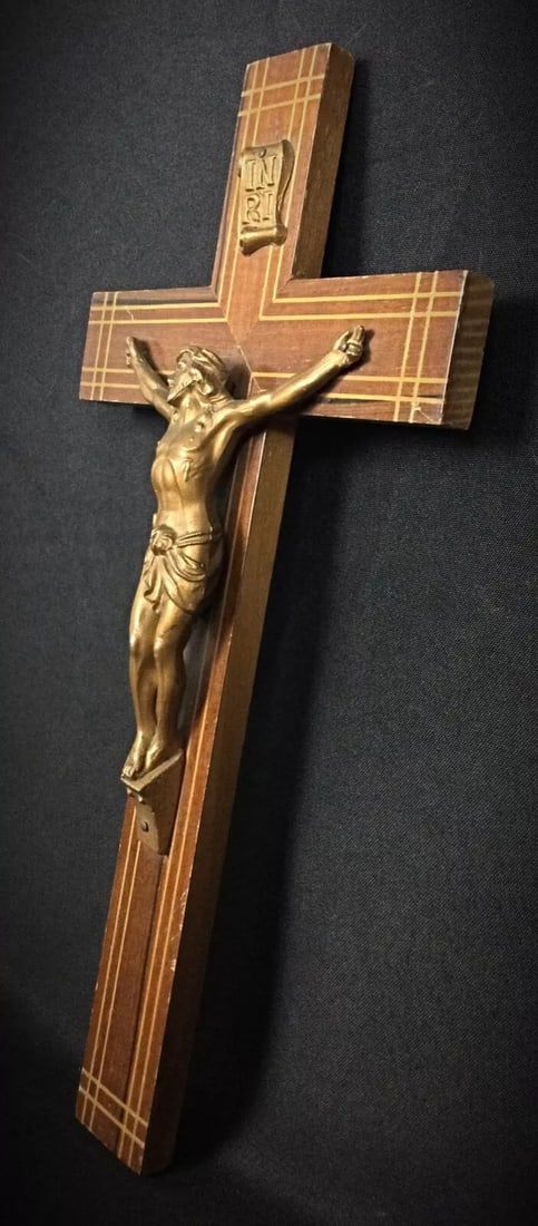 Antique Late 20th Century Wooden Crucifix with Spelter Corpus - 8
