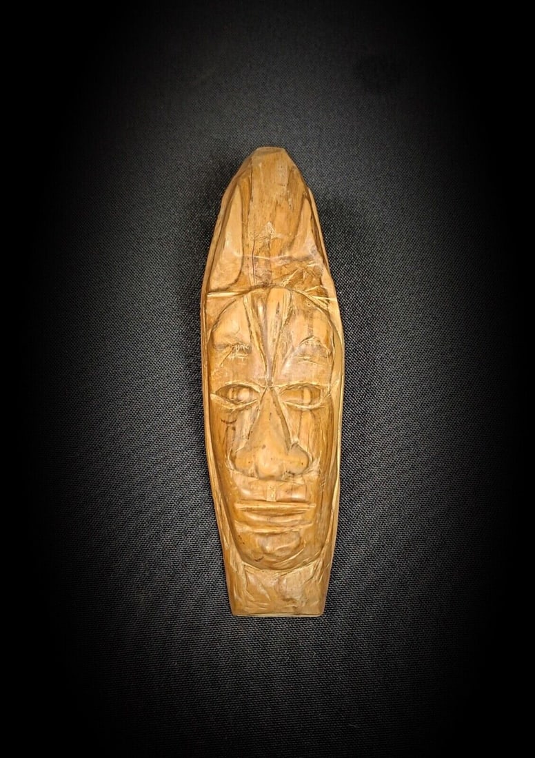 Antique Guatemalan Hand-Carved Wooden Mask Sculpture with Original Label - 2