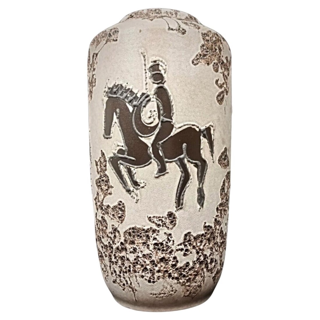 Vintage West Kéramik Grand Vase with Knight Decoration – W. Germany: Title:Vintage West Kéramik Grand Vase with Knight Decoration – W. GermanyOrigin:FranceDimension:Height: 37.5 cm (14.8 inches)Diameter: 20 cm (7.9 inches)Materials:CeramicYear:20th