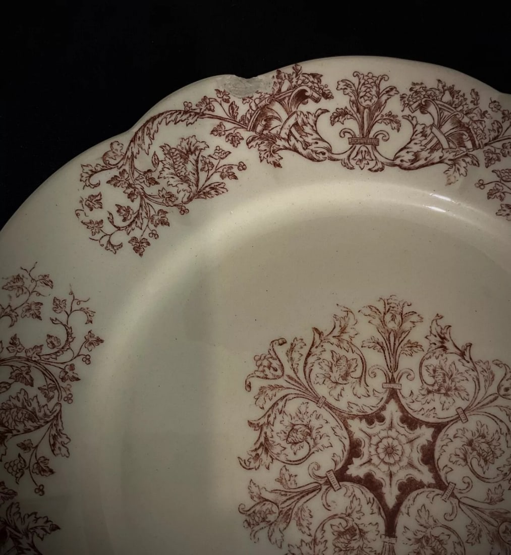 Late 19th-Century Set of 6 Longchamp "Bella" Ironstone Dinner Plates - 6