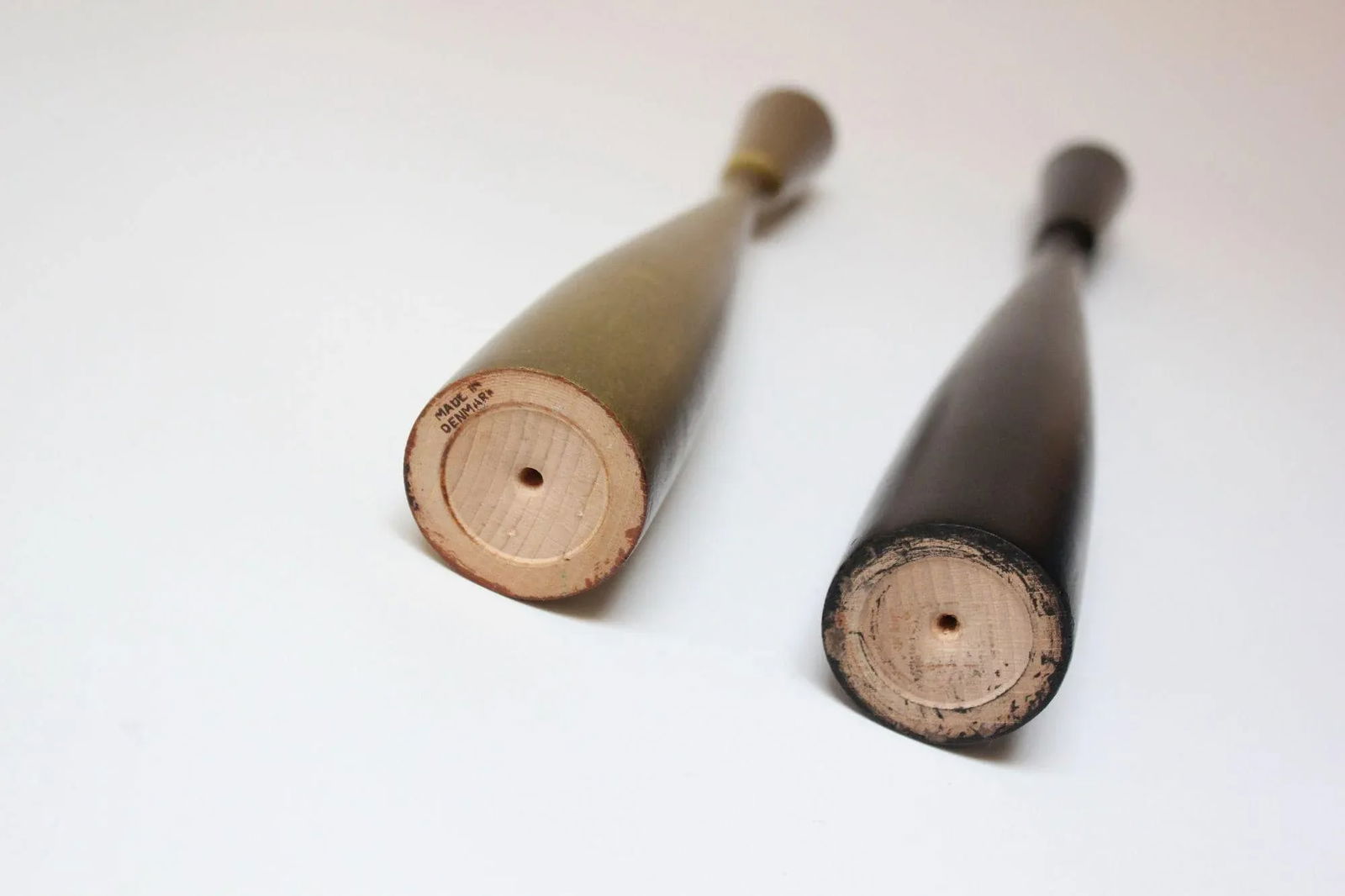 Set of Two Danish Modern Candlesticks in Gold and Black - 5