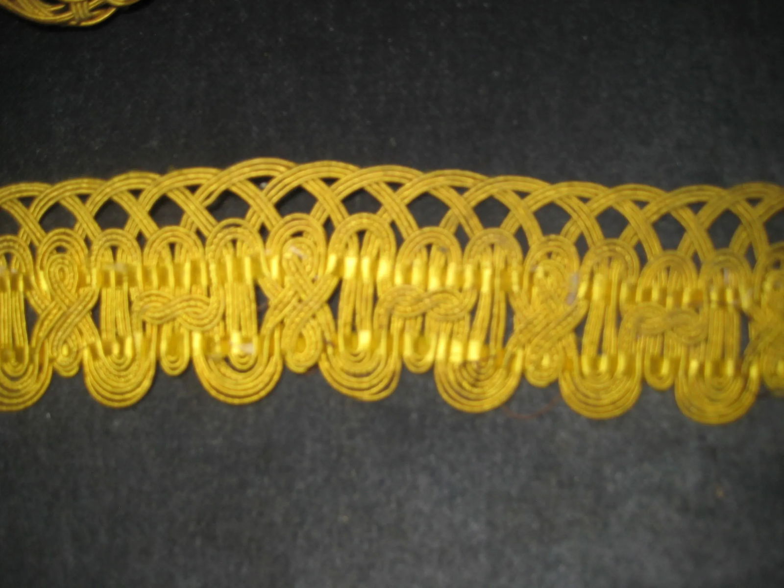 French Large Yellow Silk Trim 5 Yards, Circa 1780 - 7