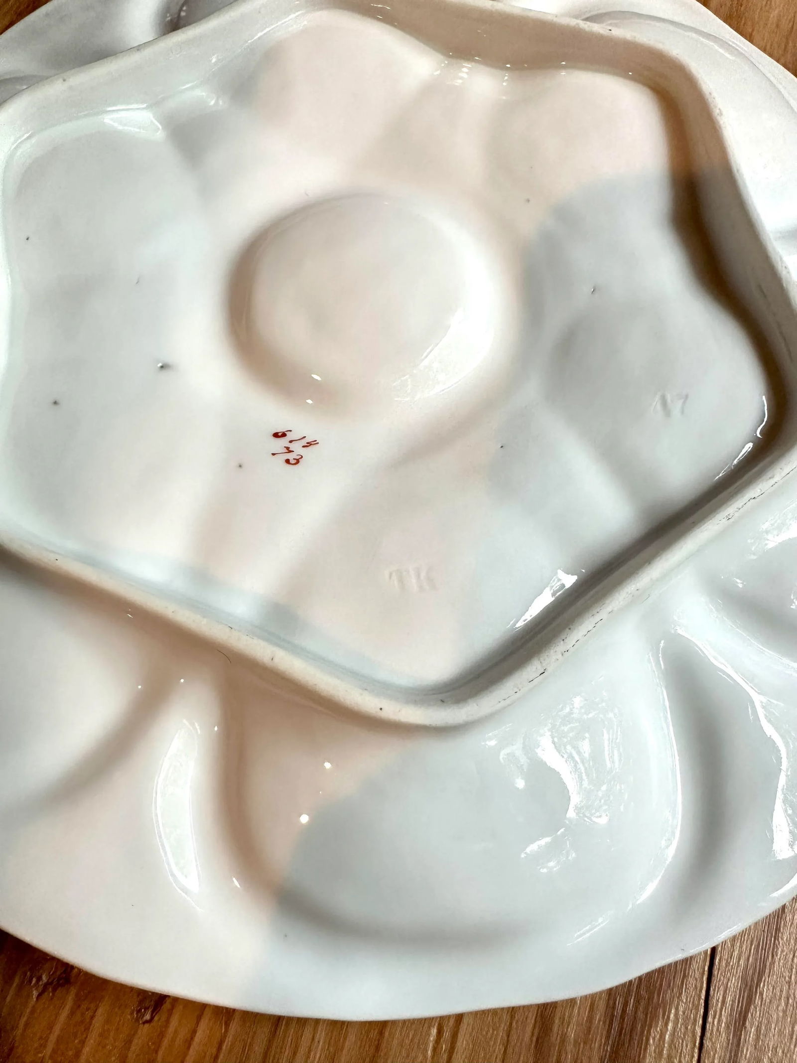 Vintage Oyster Plates 1940's Austria- A Pair - 7