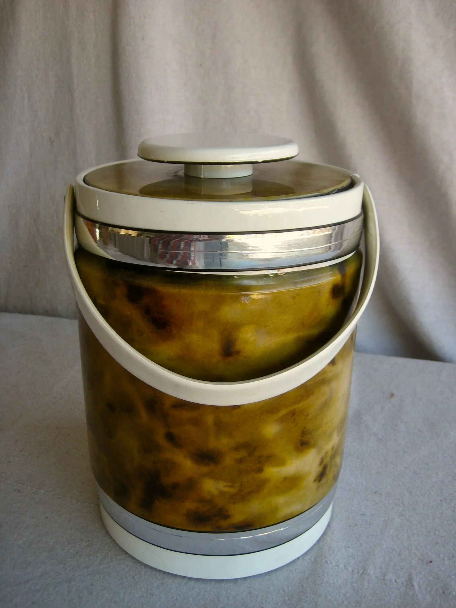 Mid Century Modern American Ice Bucket Circa 1970 - 2