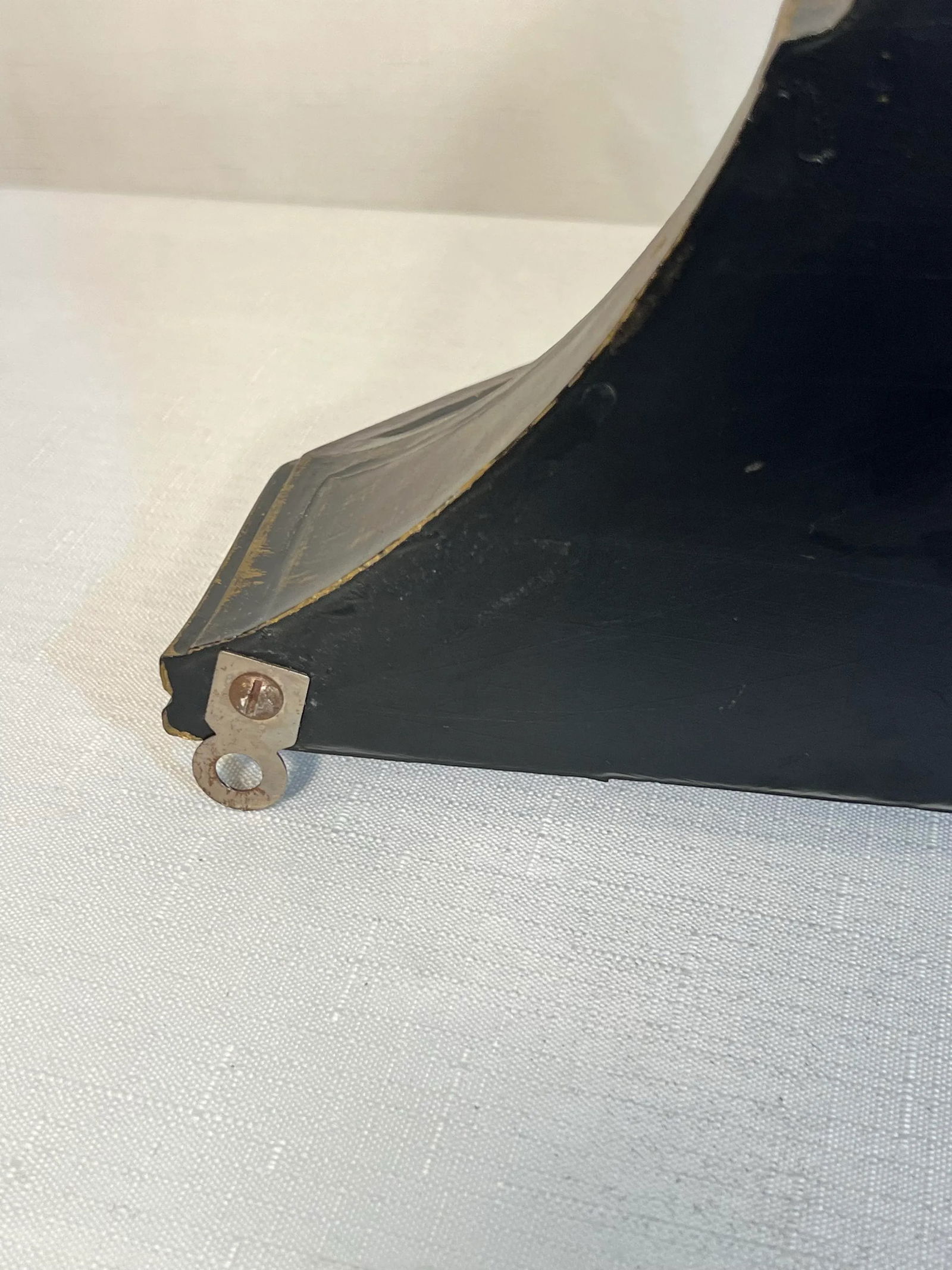 Vintage Syroco Hollywood Regency Gold and Black Acanthus Leaf Wall Pocket - 9