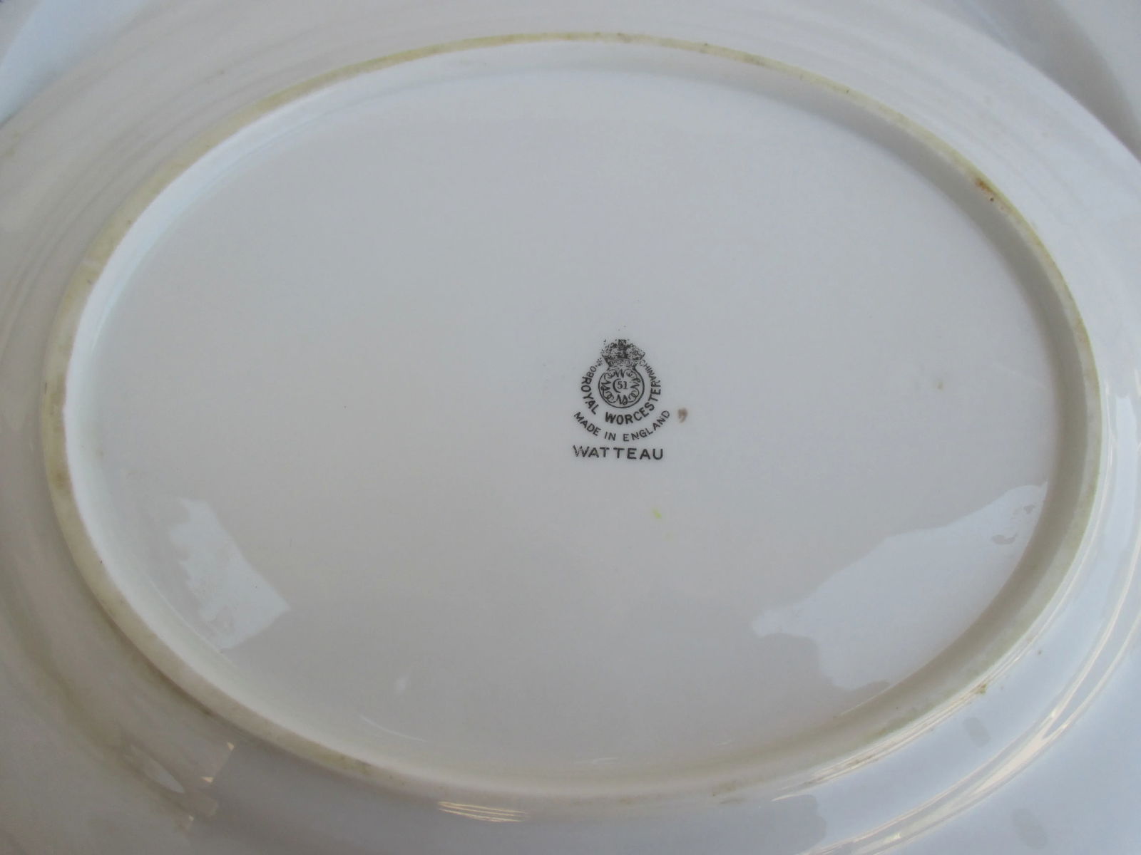 Royal Worcester Watteau Pattern Service Pieces -A Group of 5 - 5