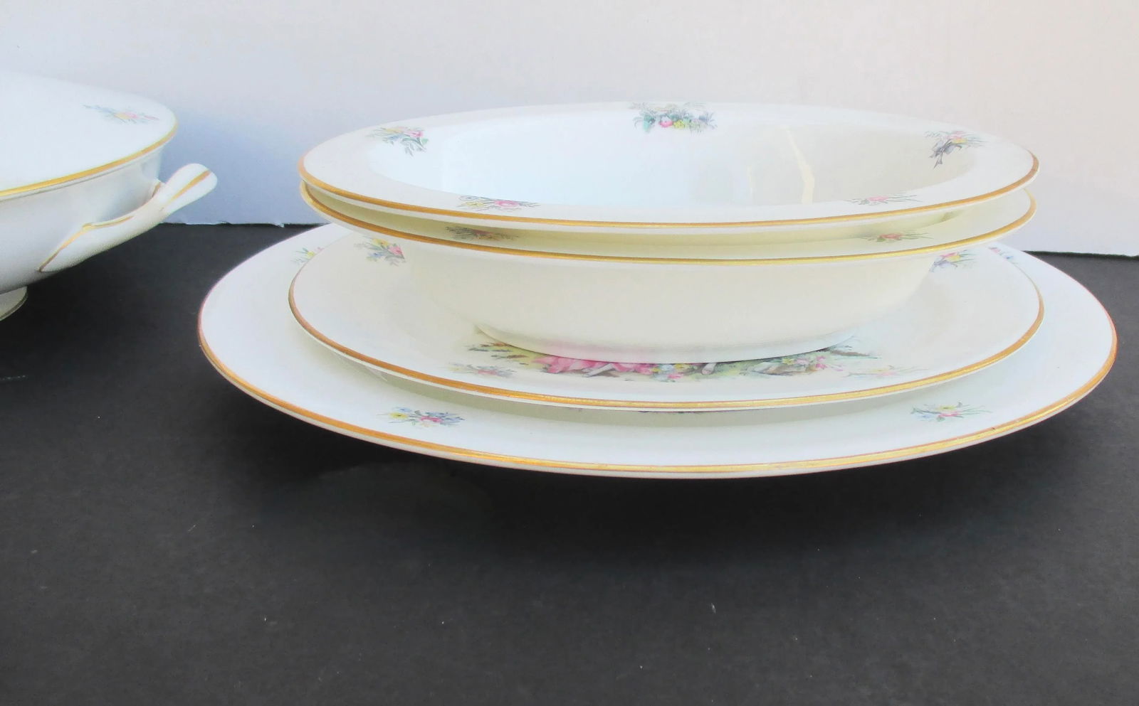 Royal Worcester Watteau Pattern Service Pieces -A Group of 5 - 7