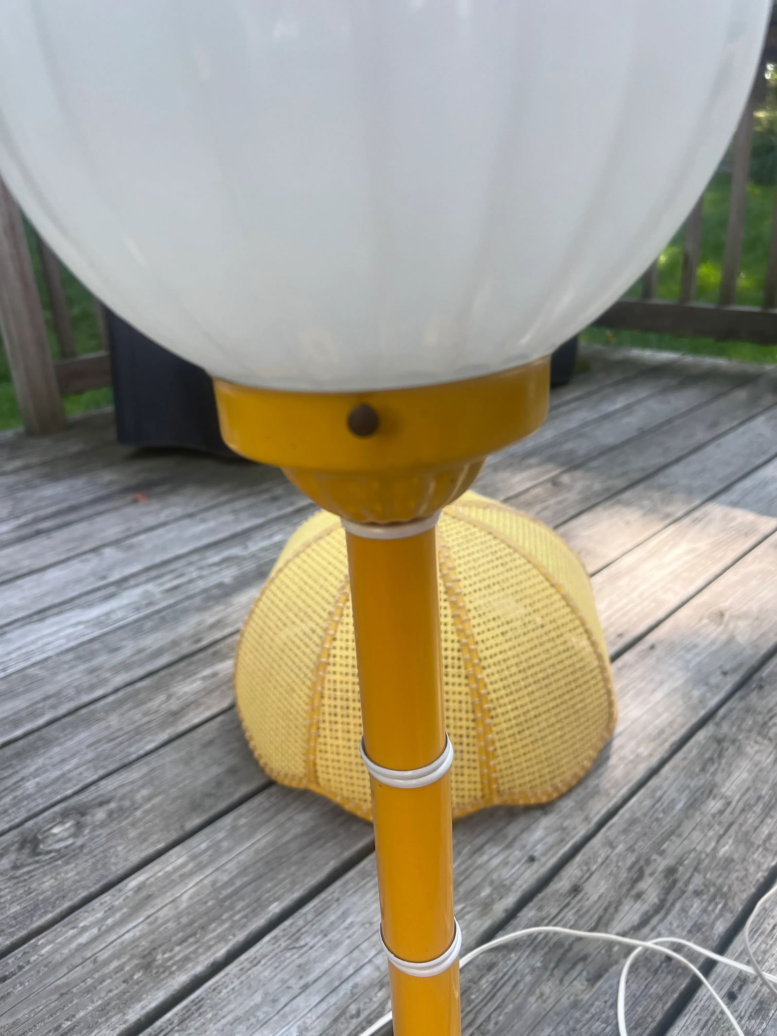 1970s Mid-Century Modern Yellow Table Lamp, Domed Wicker Shade With Large White Globe Housing Inside - 7