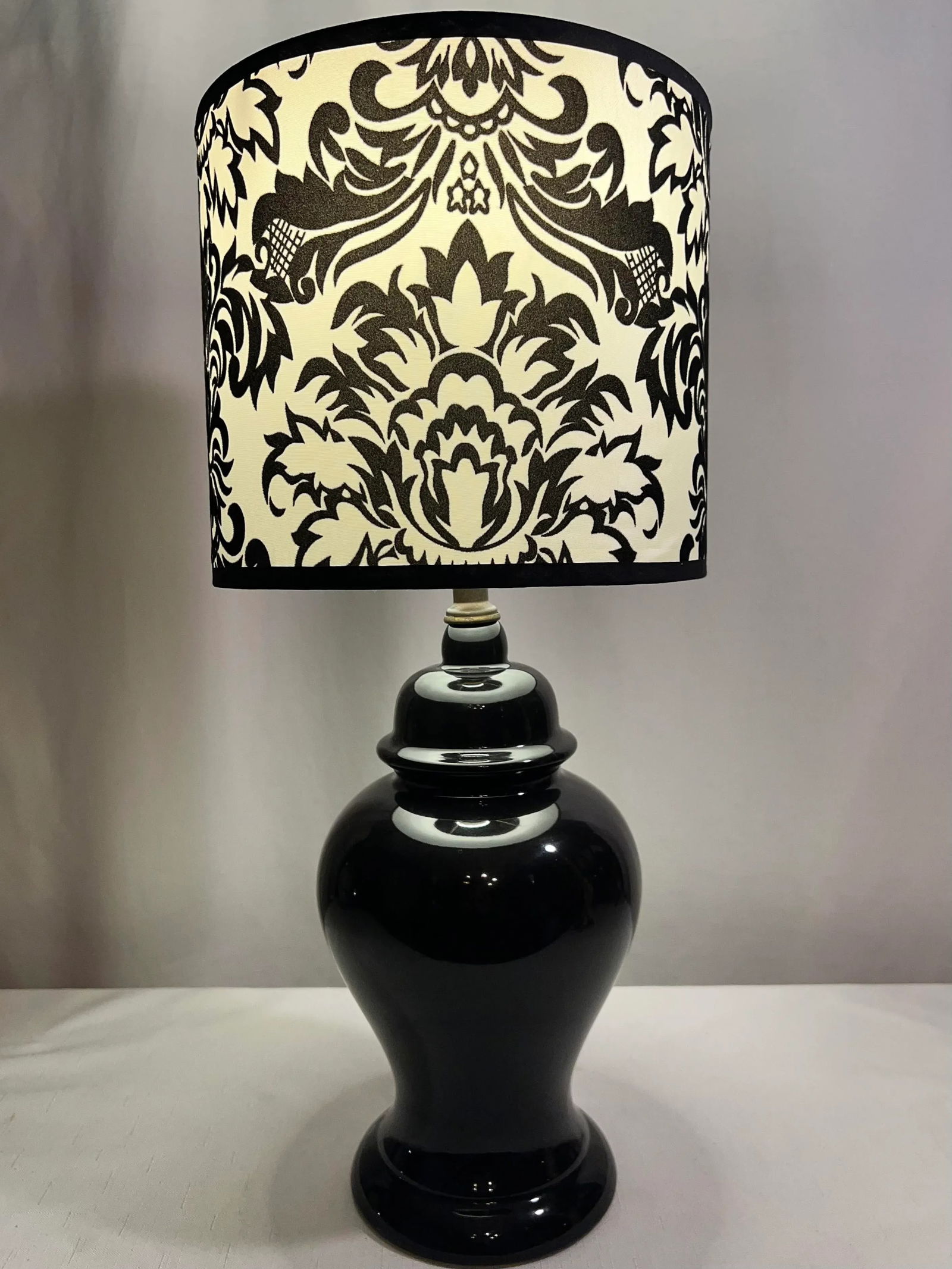 Vintage Black Ginger Jar Style Table Lamp With Shade - 2
