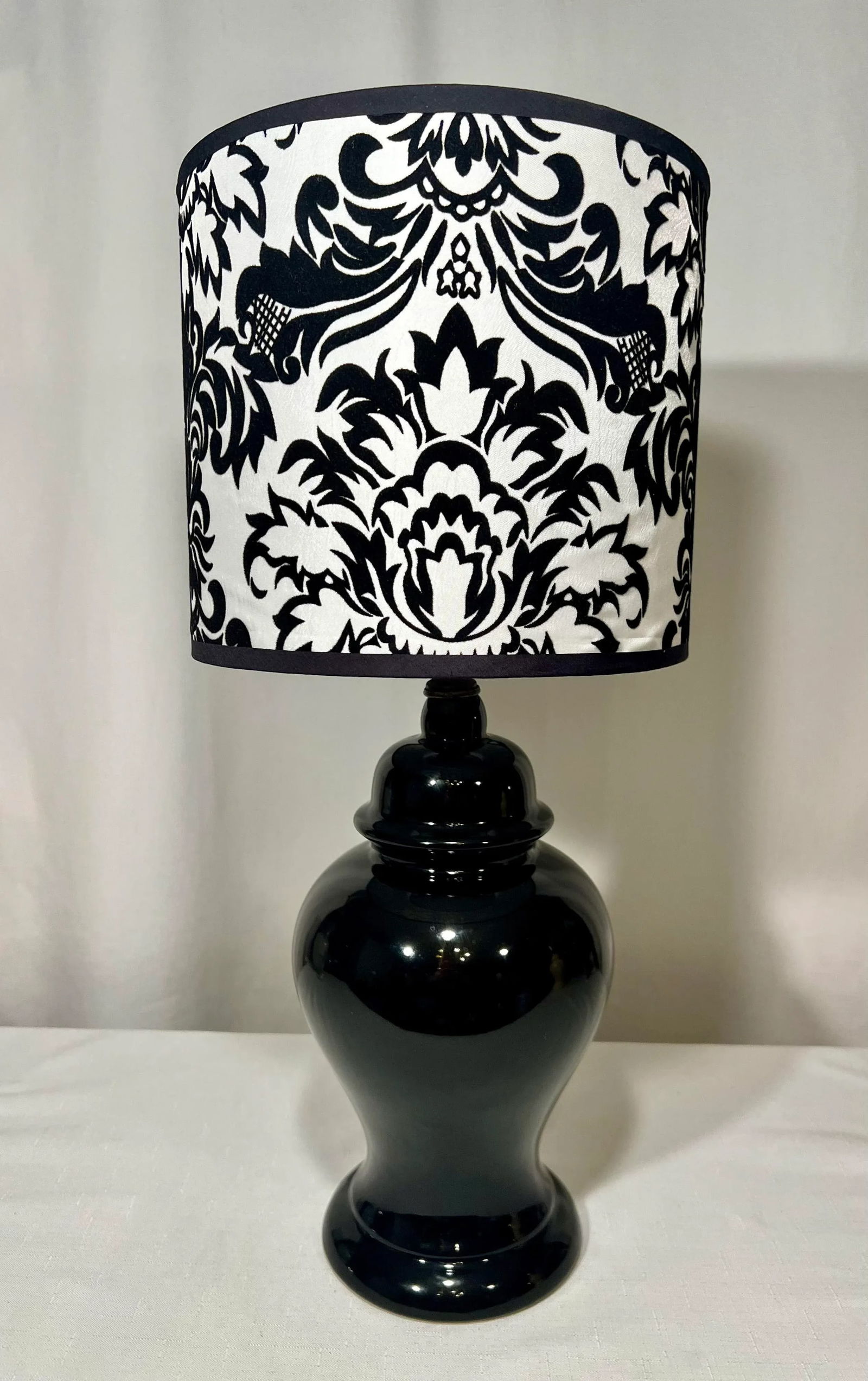 Vintage Black Ginger Jar Style Table Lamp With Shade - 6
