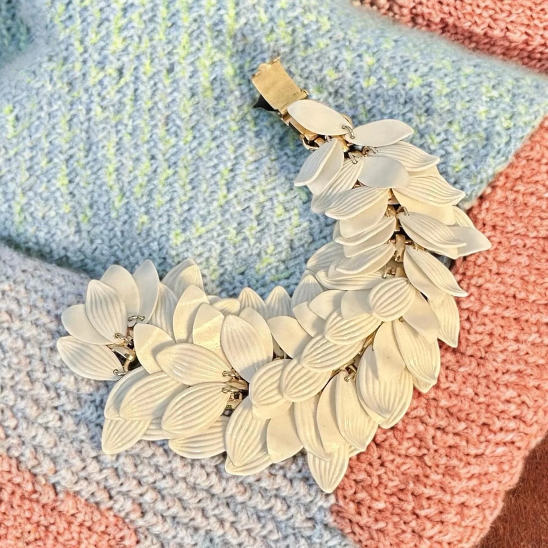 Vintage Napier White Lucite Leaf Bangle Bracelet - 12