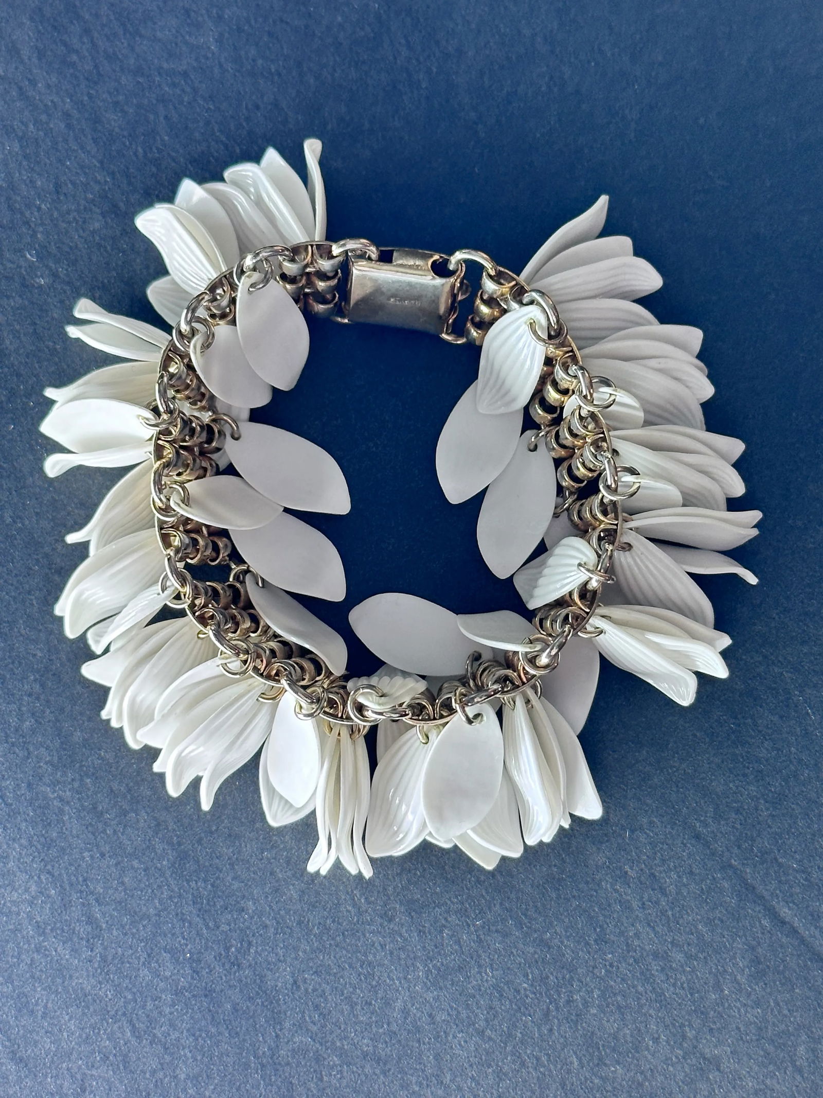 Vintage Napier White Lucite Leaf Bangle Bracelet - 4