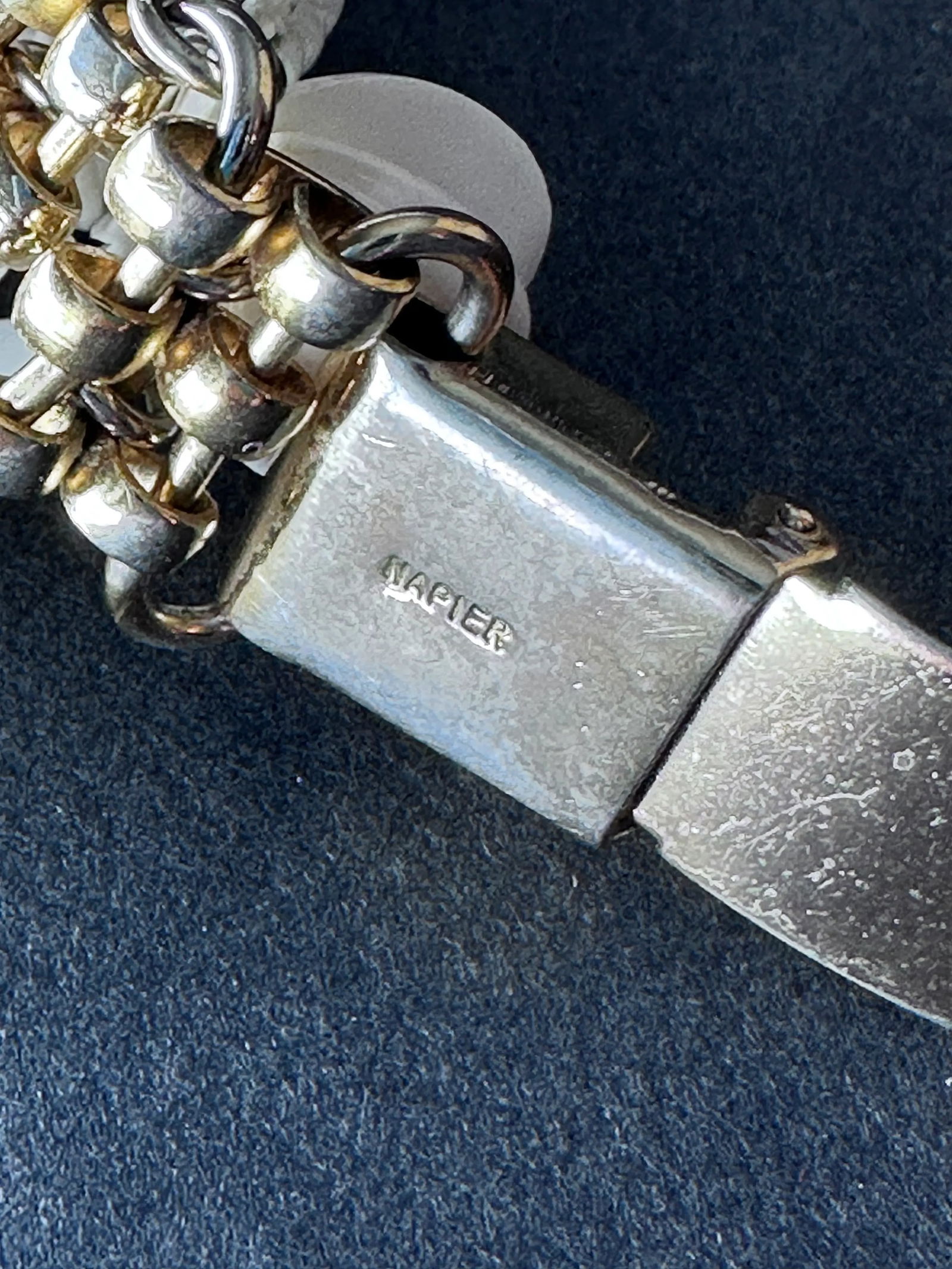 Vintage Napier White Lucite Leaf Bangle Bracelet - 7