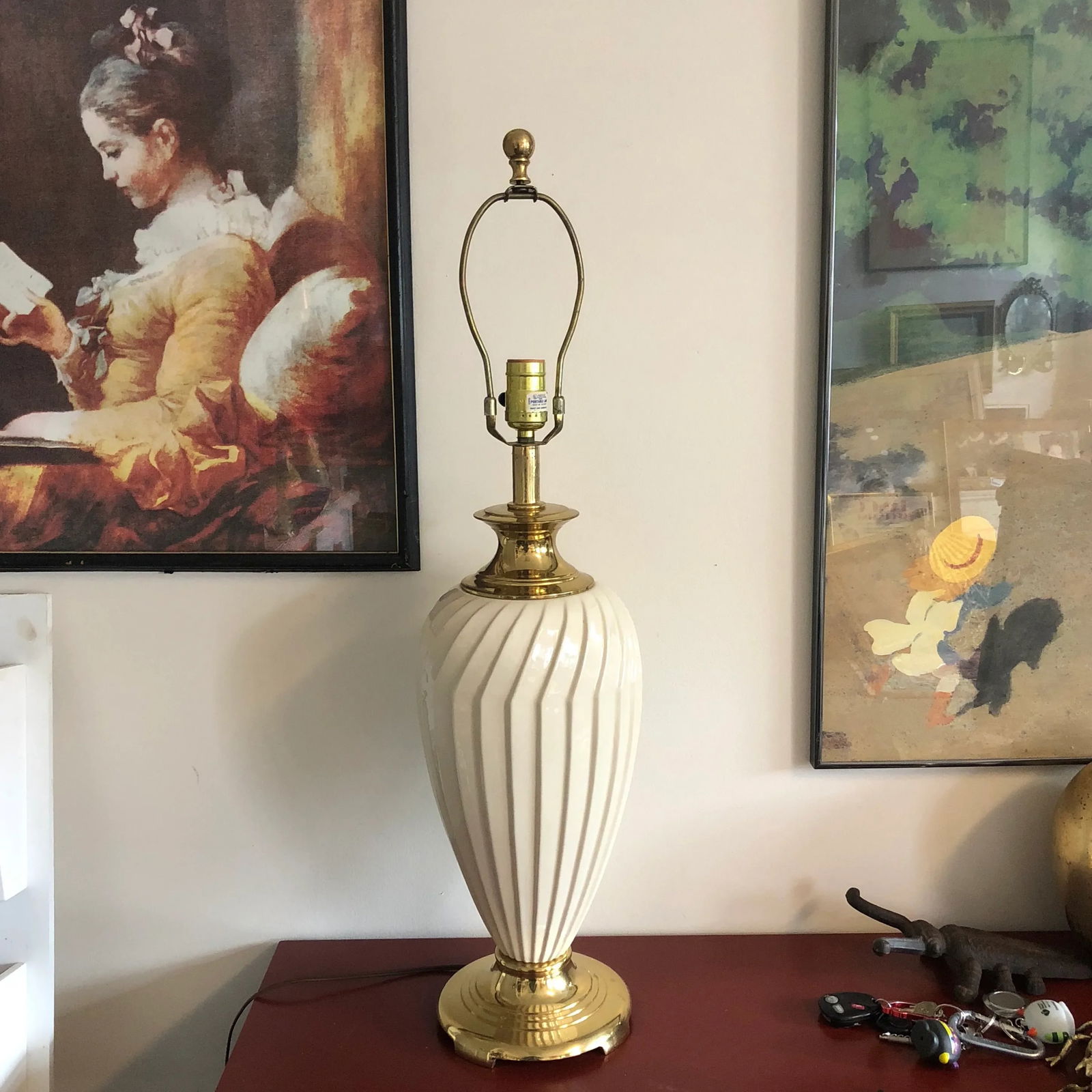 1970s Brass and White Ceramic Reticulated Lamp - 7