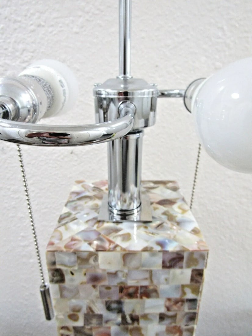 1990s Cannon Seashell and Crystal Led Table Lamp With Shade - 5