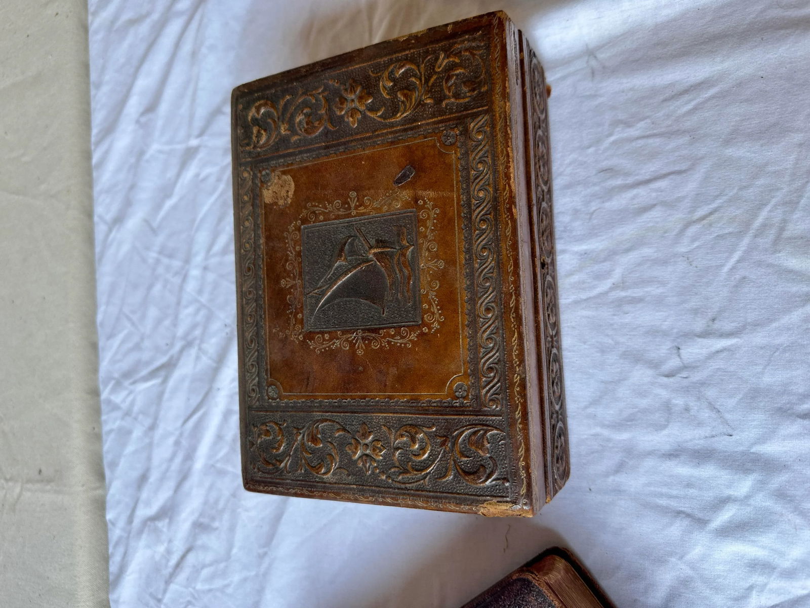 1970s Vintage Books and Wooden Box Set - 4