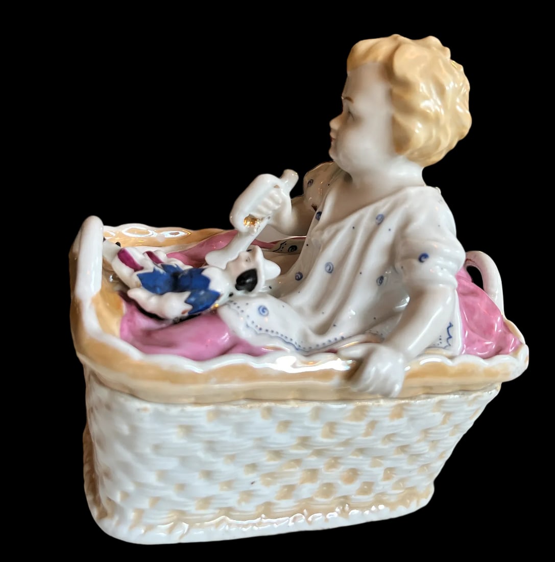 Antique 1880s Porcelain Fairing Trinket Memento Box Baby in Basket - 2