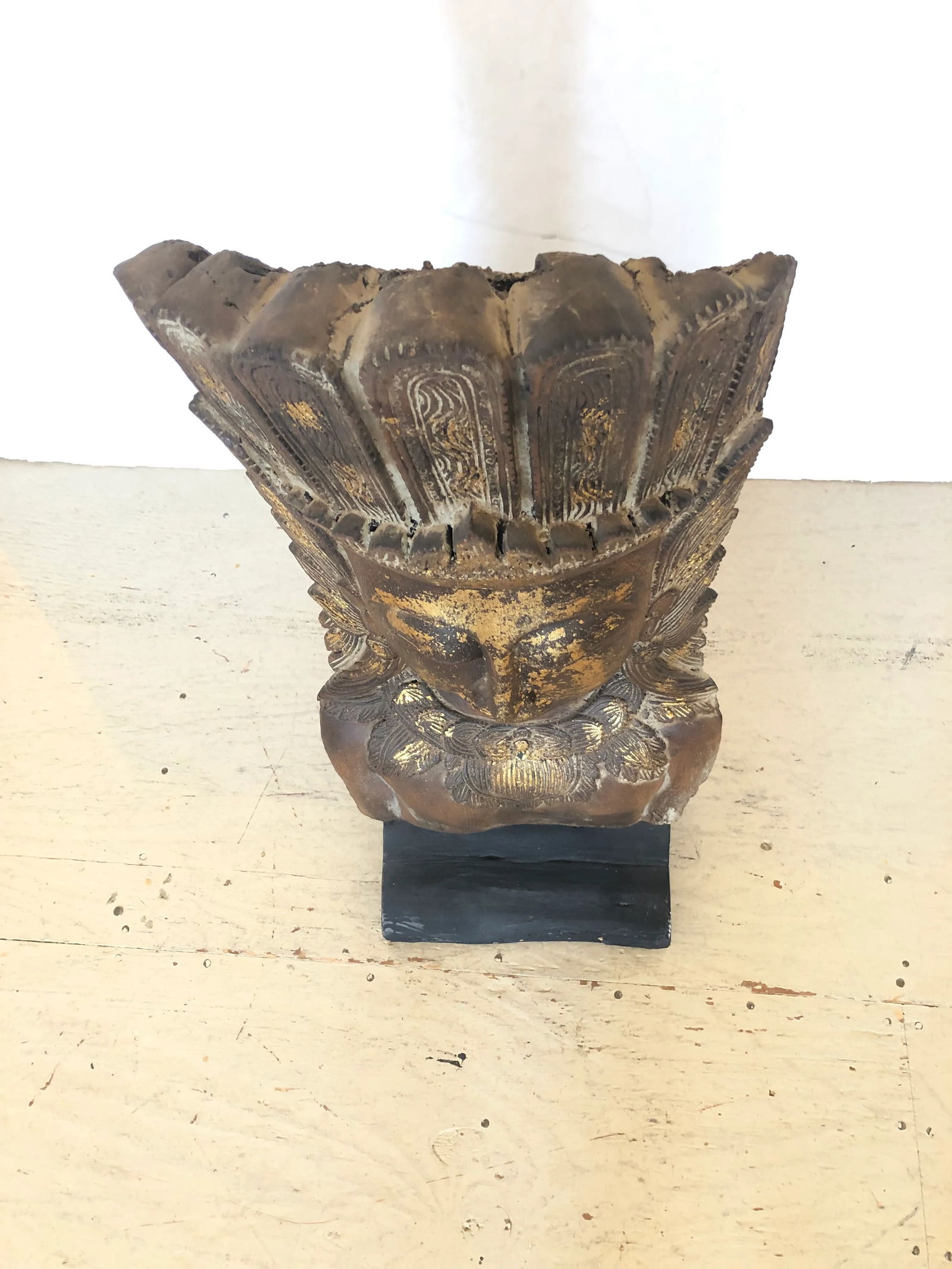 Large Giltwood Thai Goddess Sculpture - 7