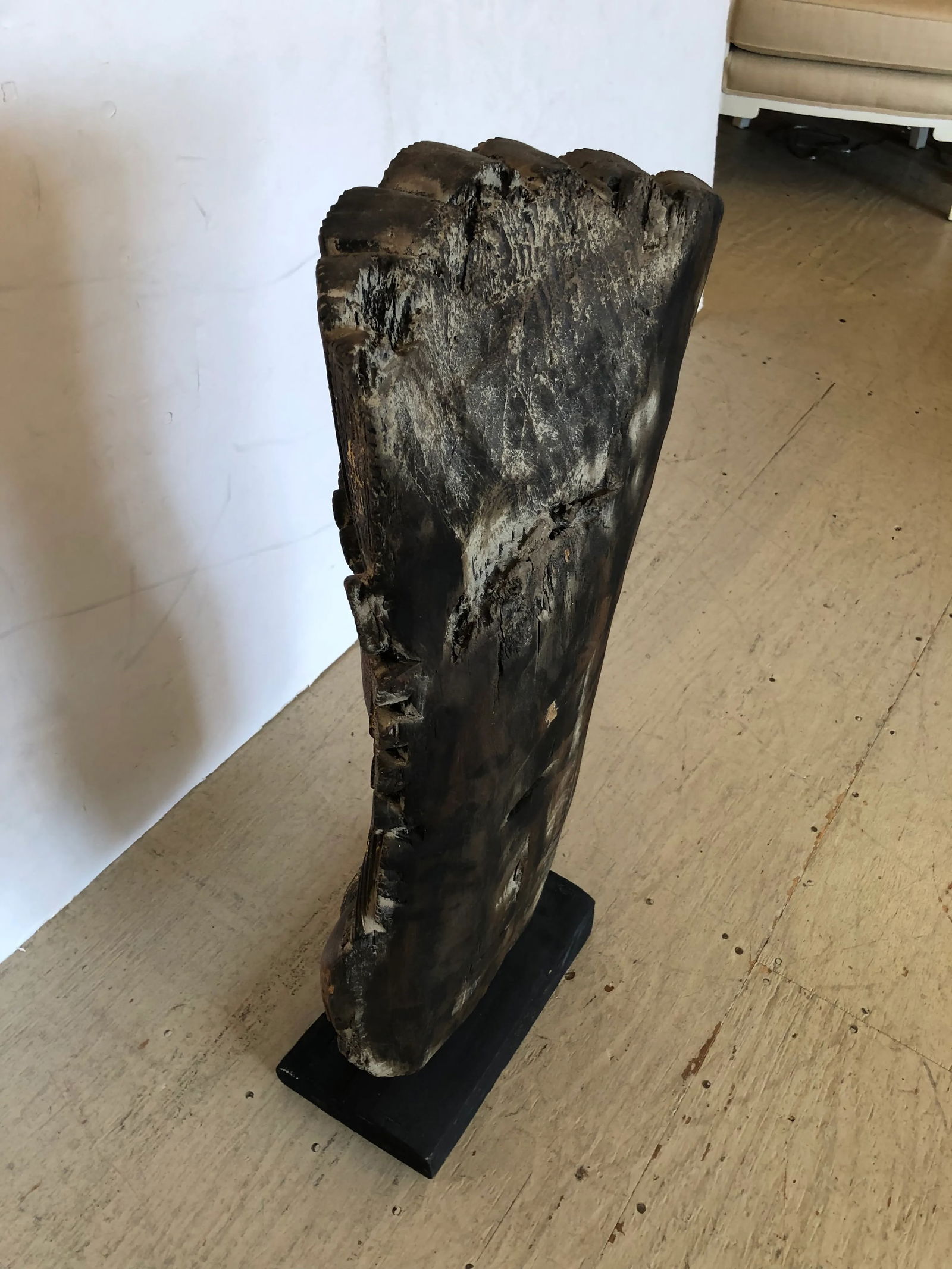 Large Giltwood Thai Goddess Sculpture - 8