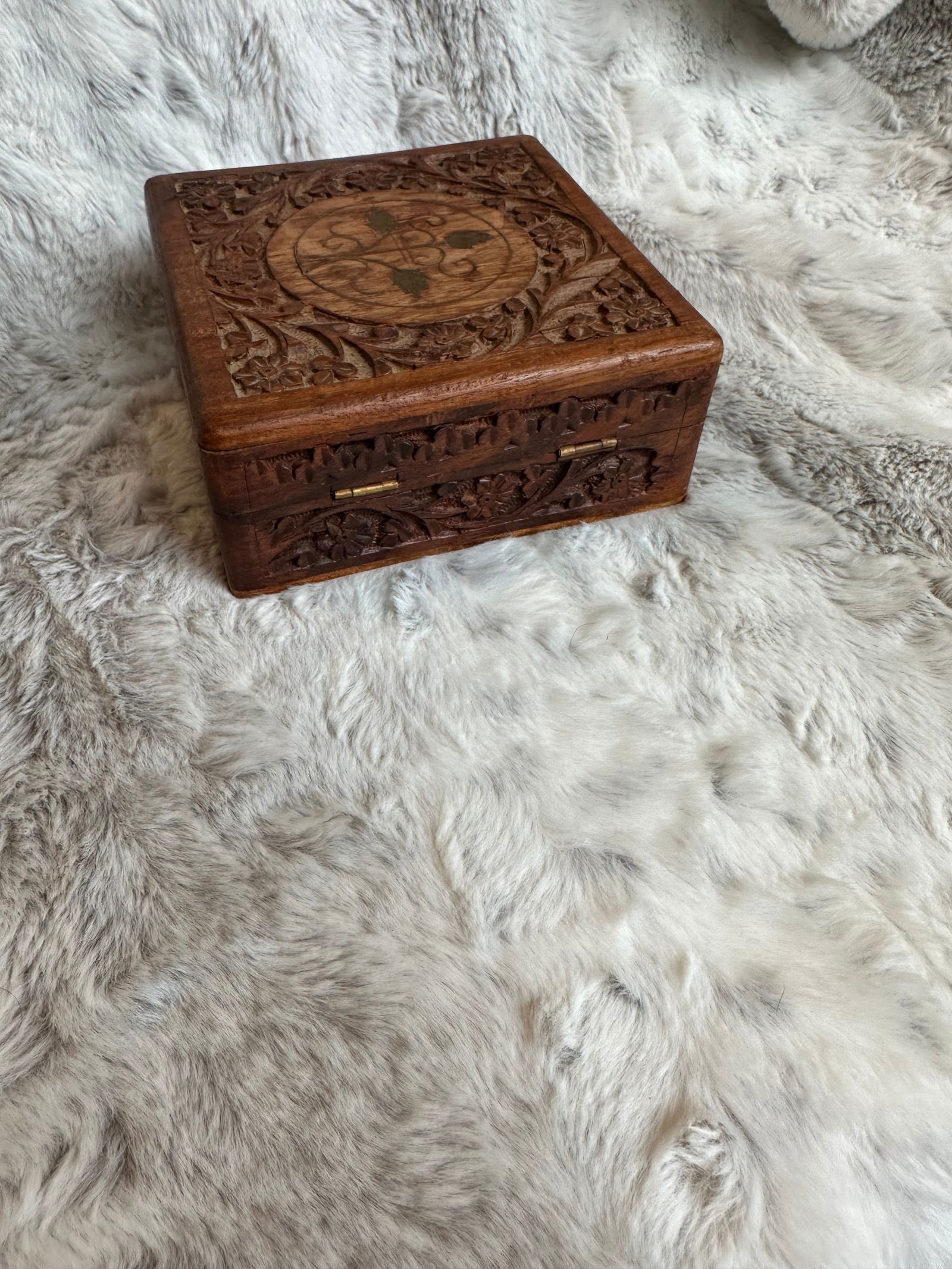 Vintage Hand Carved Wooden Box with Brass Inlay - 8