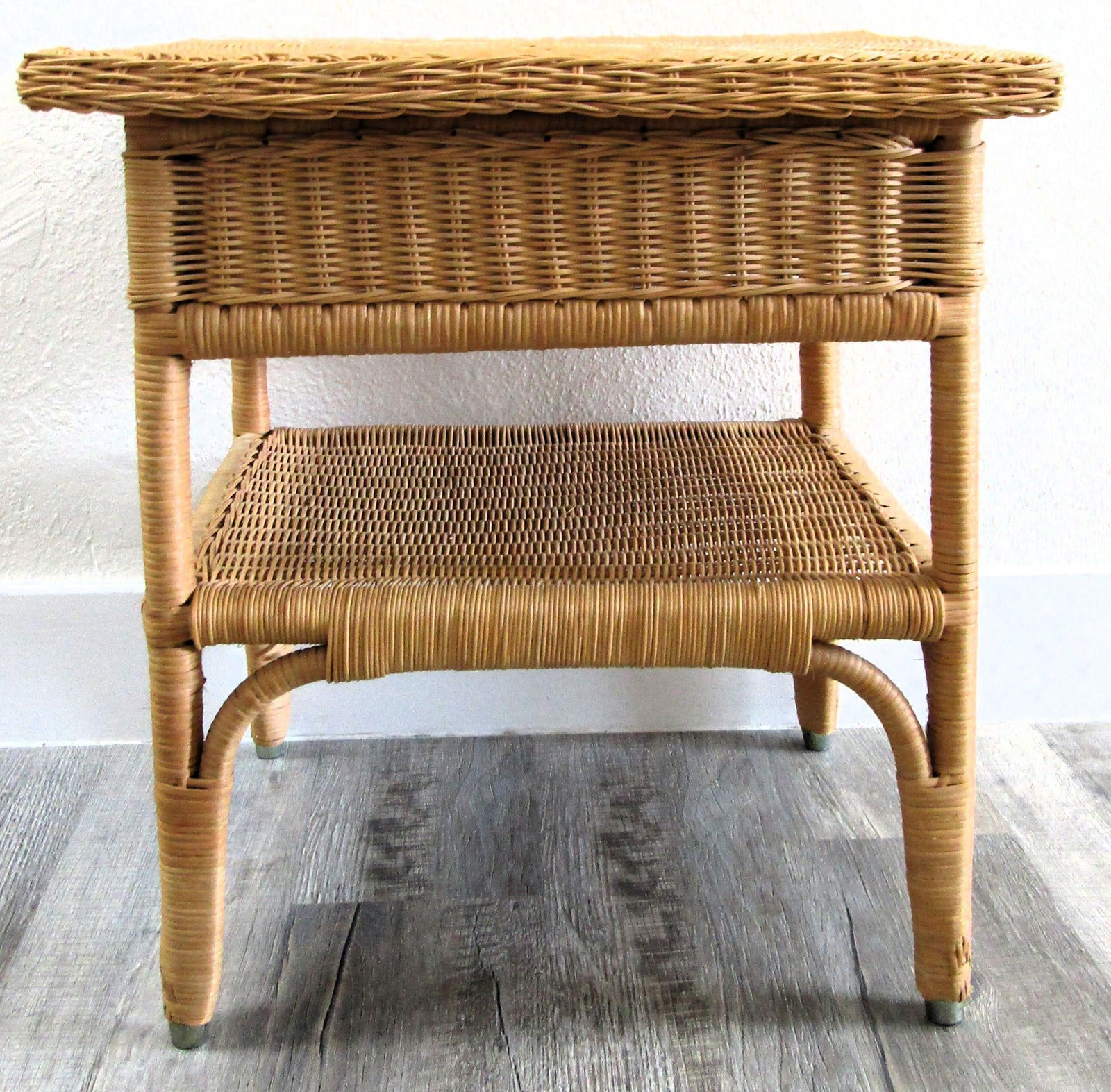 1960s Vintage French Country Wicker End Table Side Table With Bottom Shelf - 2