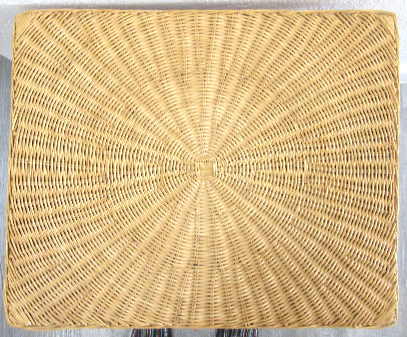 1960s Vintage French Country Wicker End Table Side Table With Bottom Shelf - 6