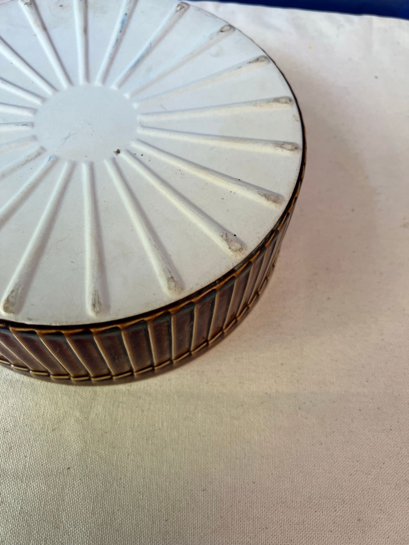 1970s Americana Brown Ceramic Stone Pottery Tabletop Serveware- 2 Pieces - 3