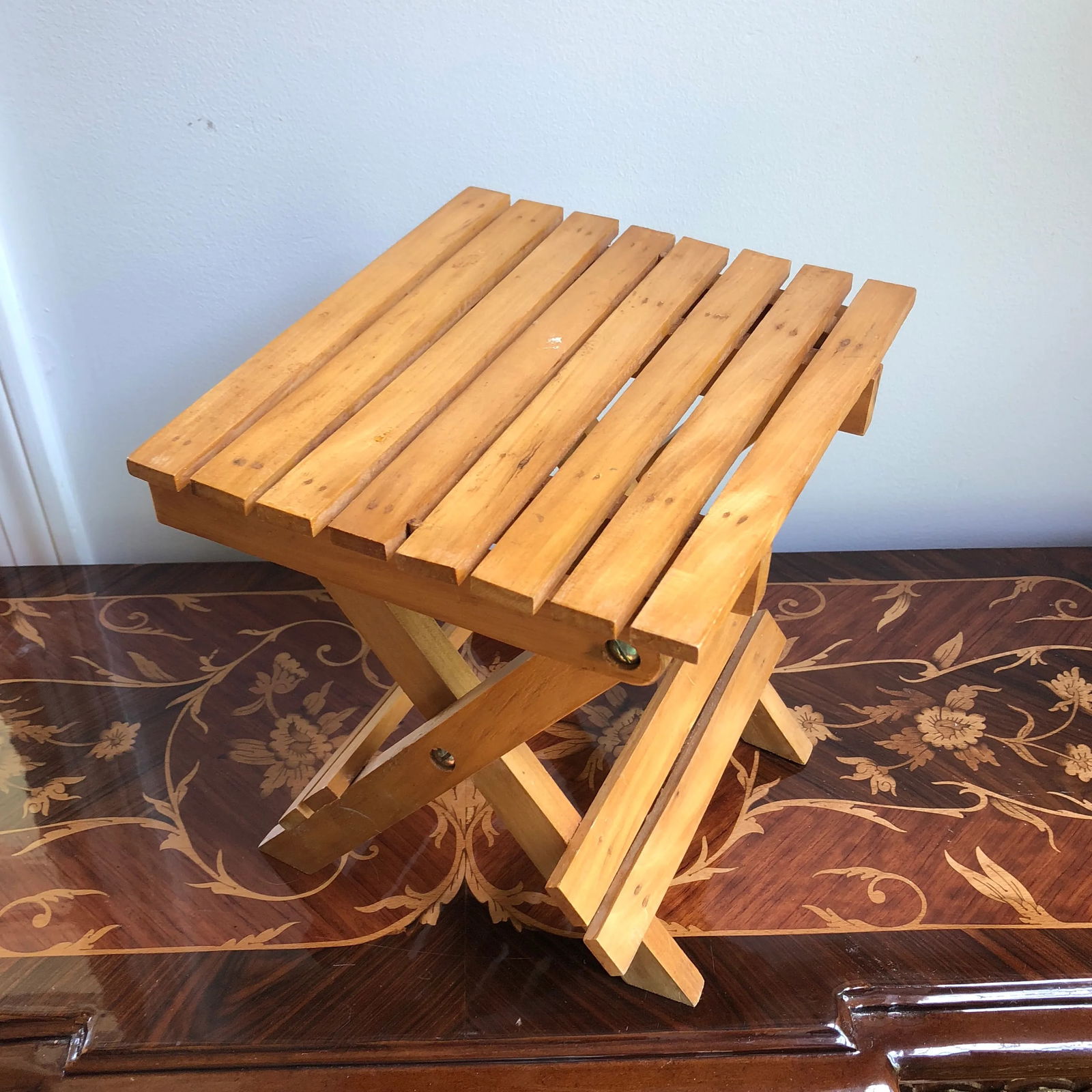 1970s Vintage Wood Compactable Stool - 5
