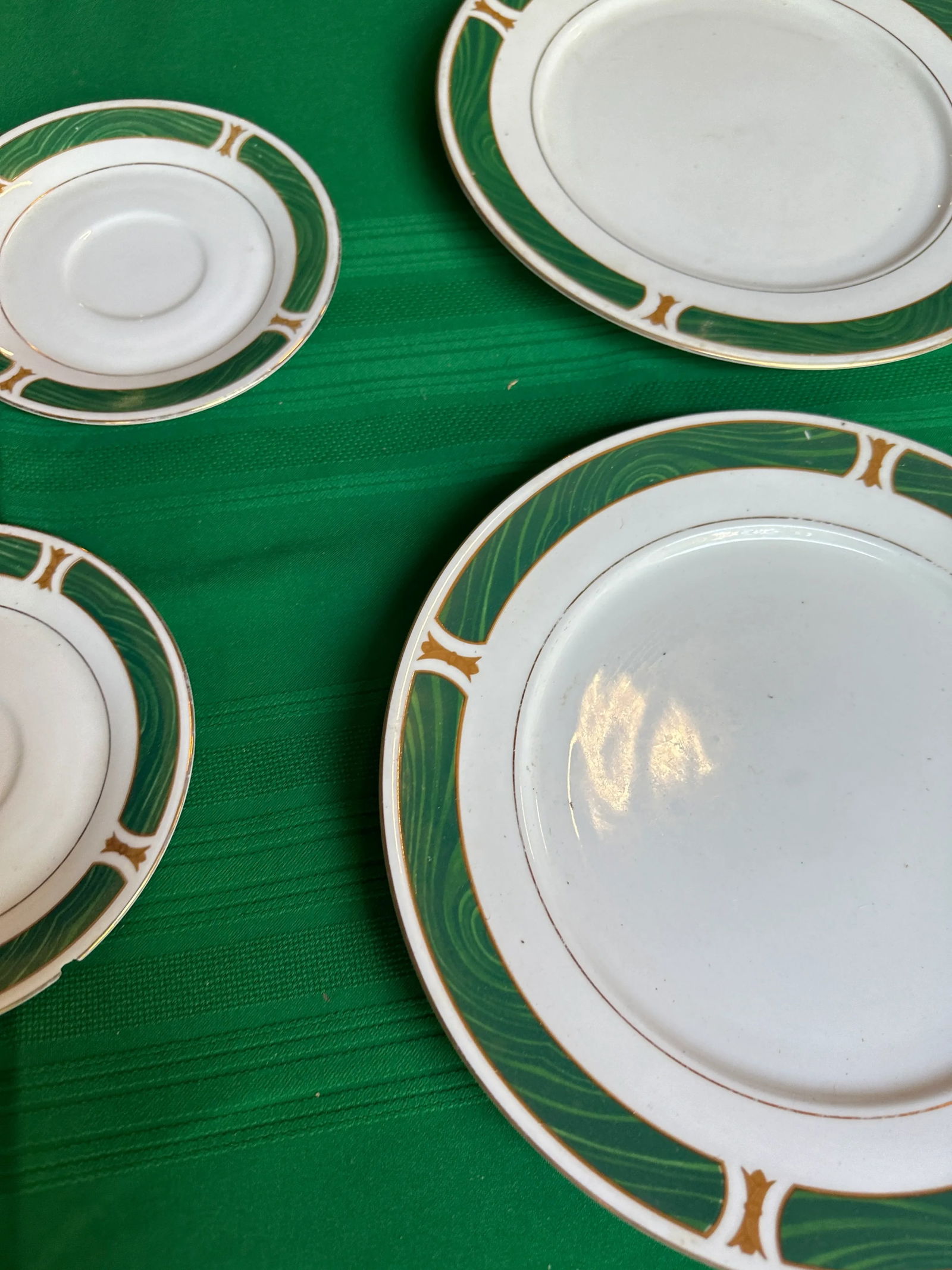 1970s Gabbay China Malachite Plates and Bowls Collection- 7 Pieces - 5