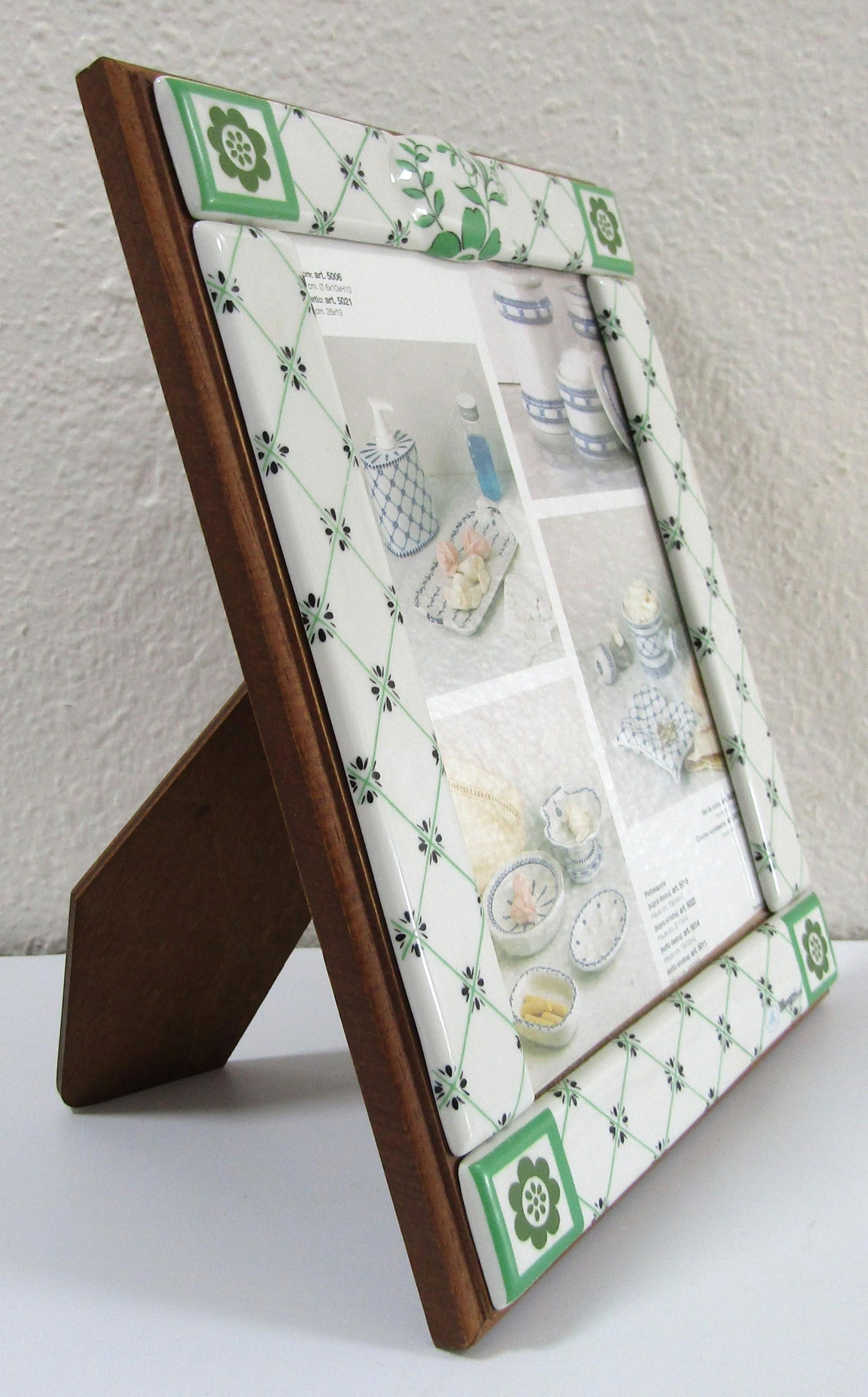 Mangani Italy Green and White Porcelain Frame - 5