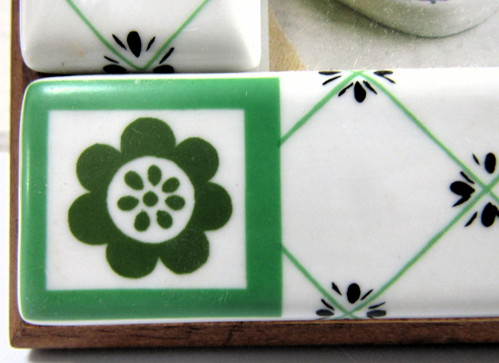 Mangani Italy Green and White Porcelain Frame - 6