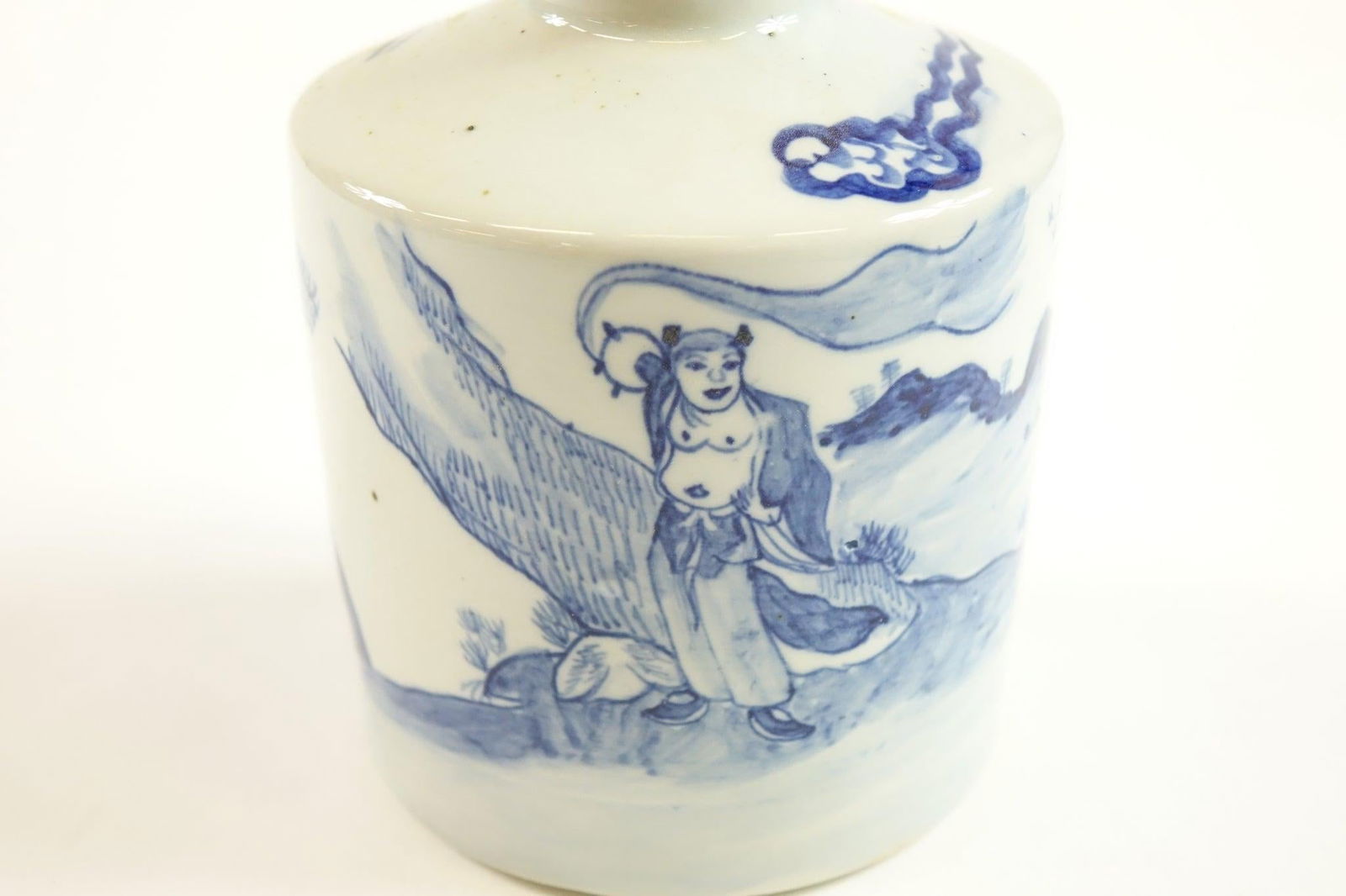 Antique Chinese Blue and White Vase - 2