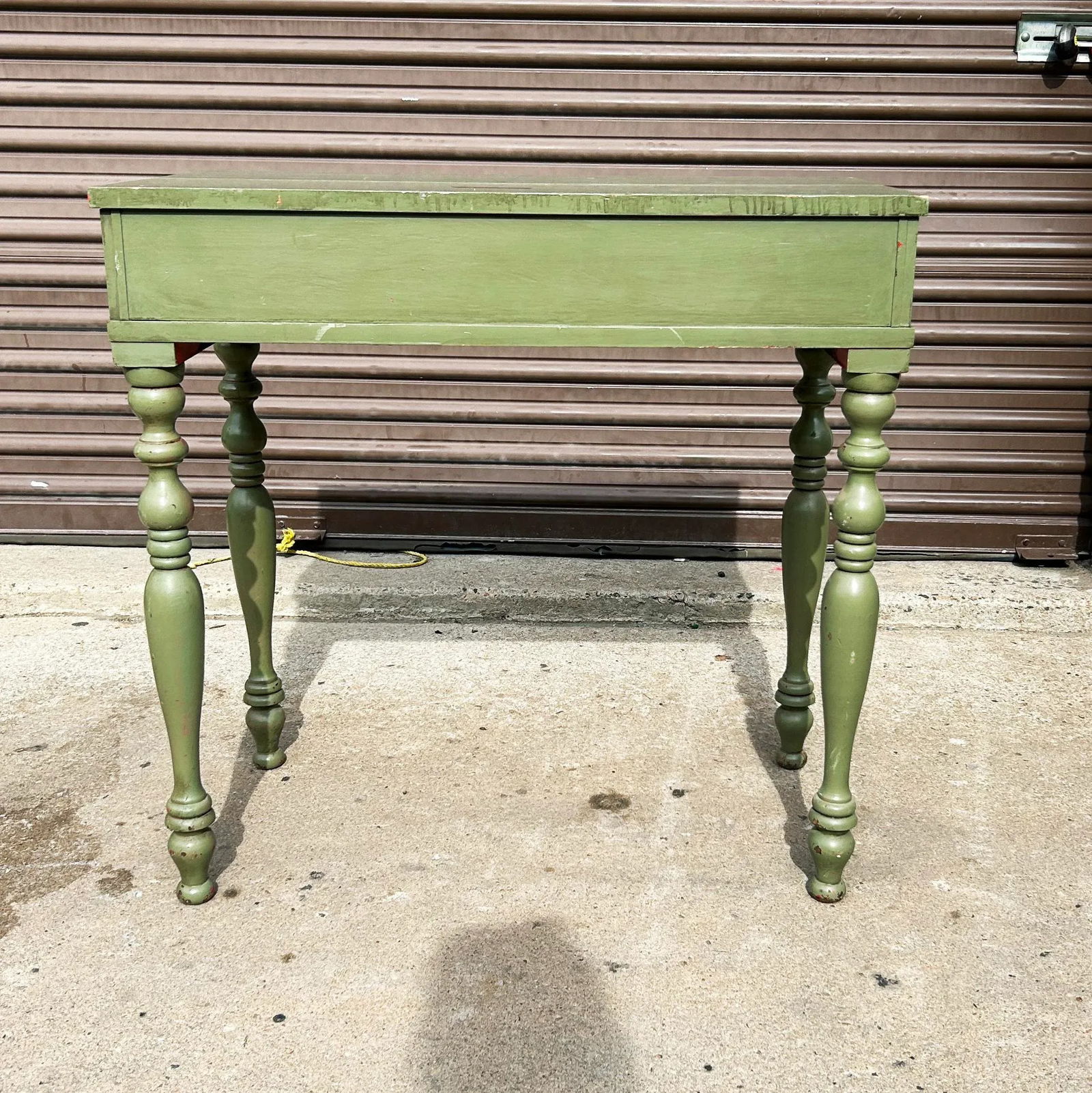 1990s Vintage Green Distress Painted Spinlet Flip Top Desk With Turned Legs - 8