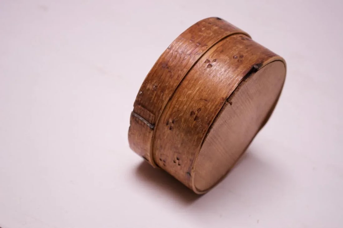 Antique English Snuff Box / Pipe Tobacco Case With Hand-Painted Decoration - 4