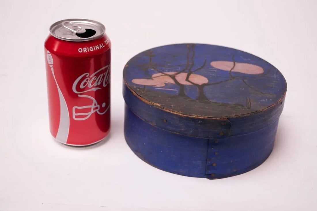 Early 20th Century Americana Pantry Box in Indigo With Tree Motif - 6