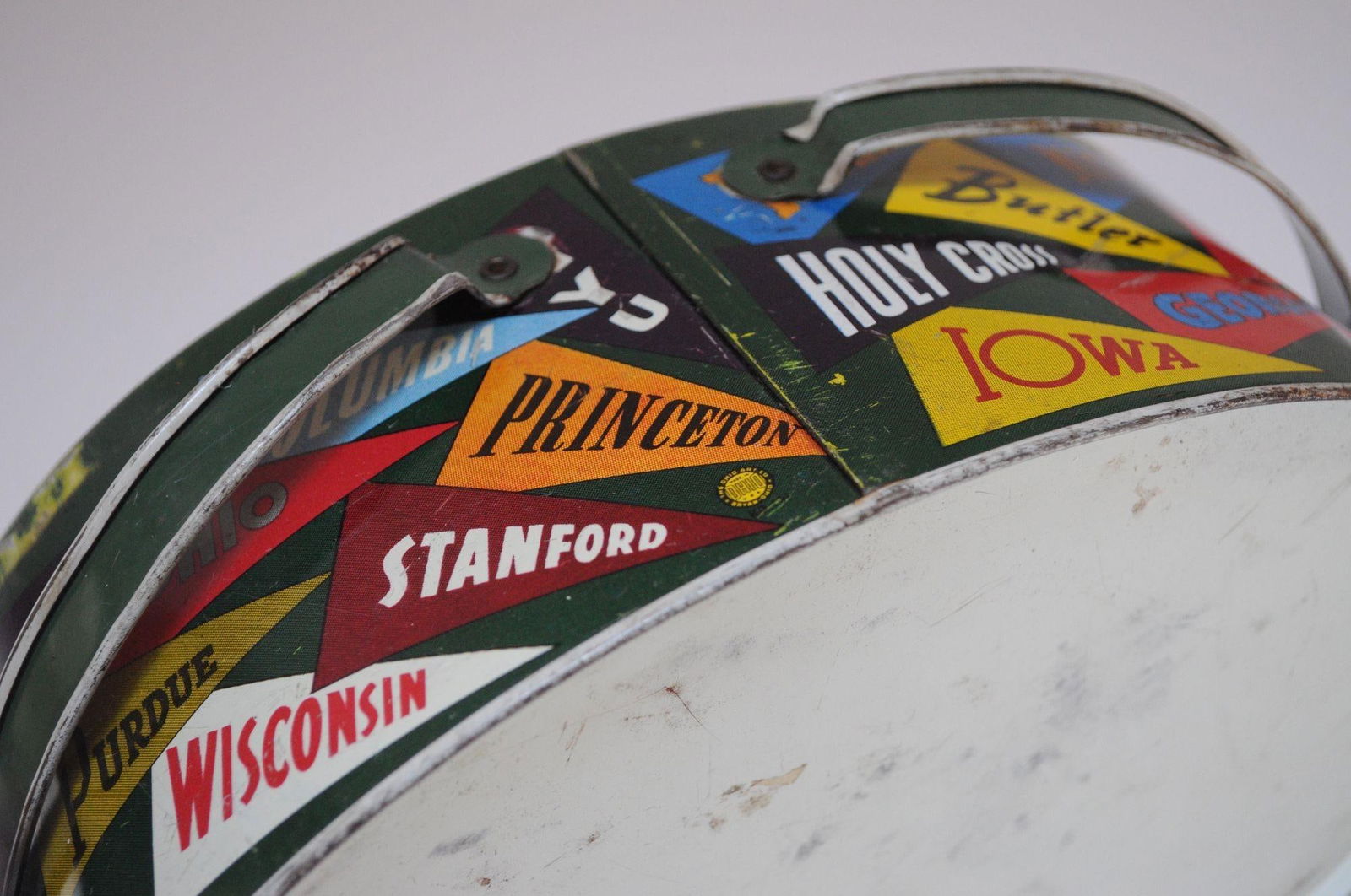 Vintage University Collegiate Pennant Tin Litho Lunchbox by Decoware - 11