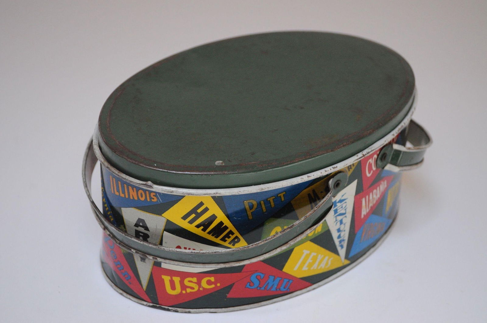 Vintage University Collegiate Pennant Tin Litho Lunchbox by Decoware - 3