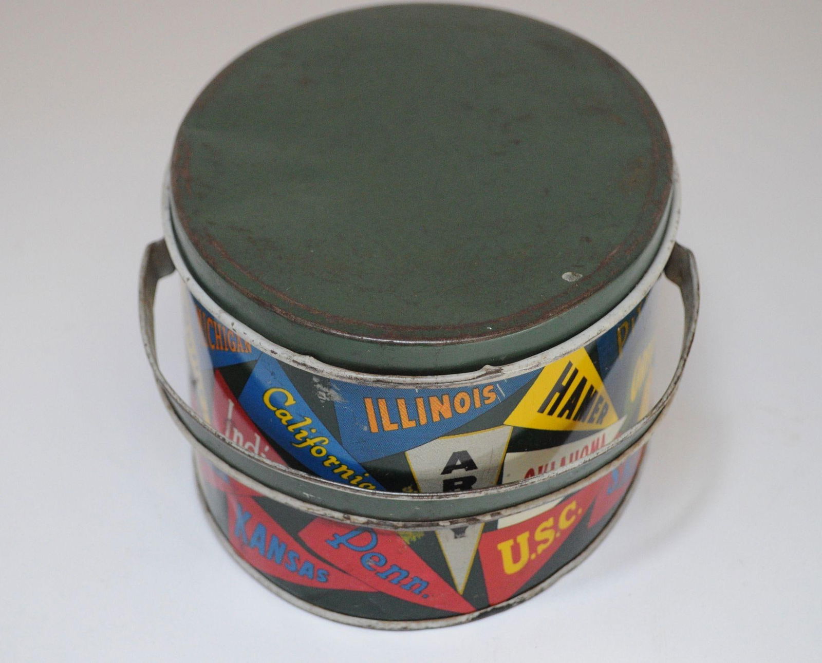 Vintage University Collegiate Pennant Tin Litho Lunchbox by Decoware - 4