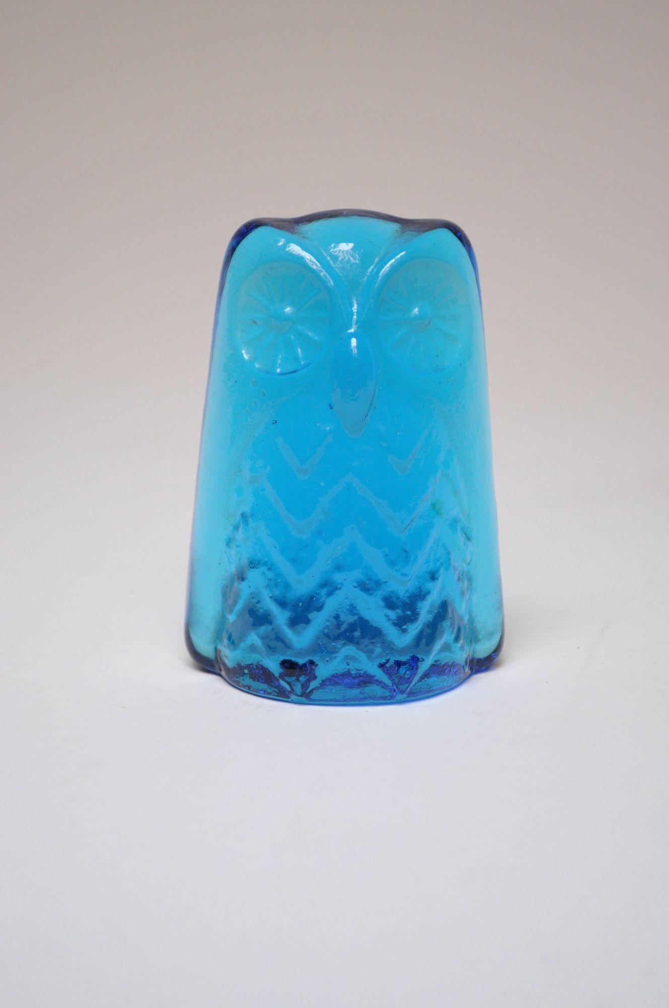 Mid-Century American Modern Cobalt Blue Glass Owl Figurine / Paperweight - 2