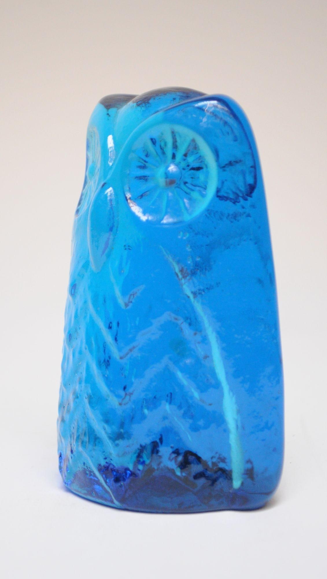Mid-Century American Modern Cobalt Blue Glass Owl Figurine / Paperweight - 4
