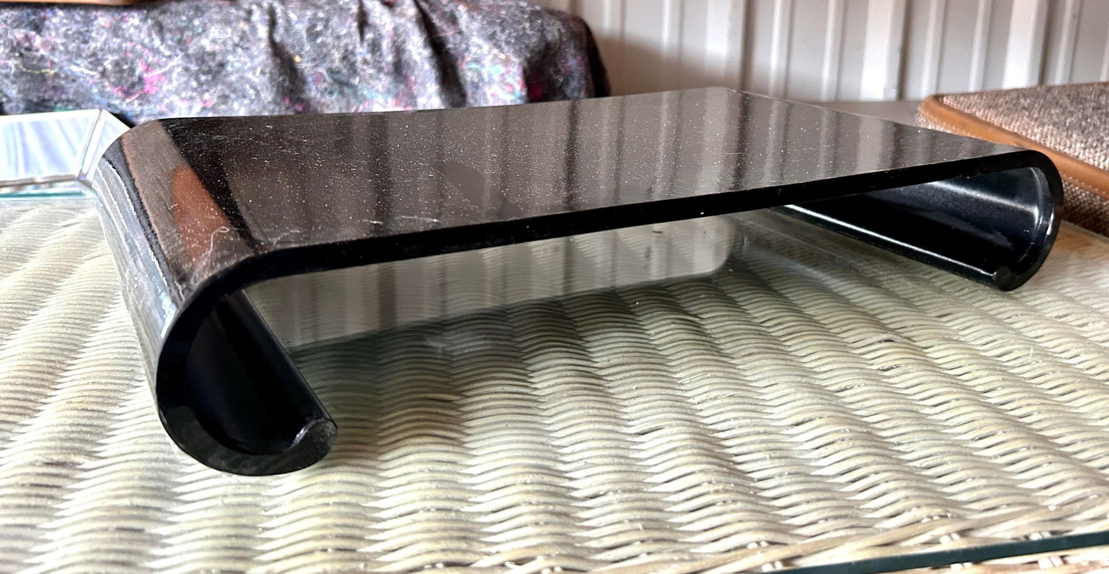 Vintage Japanese Black Lacquer Wakasa Stand Scroll Feet - 2