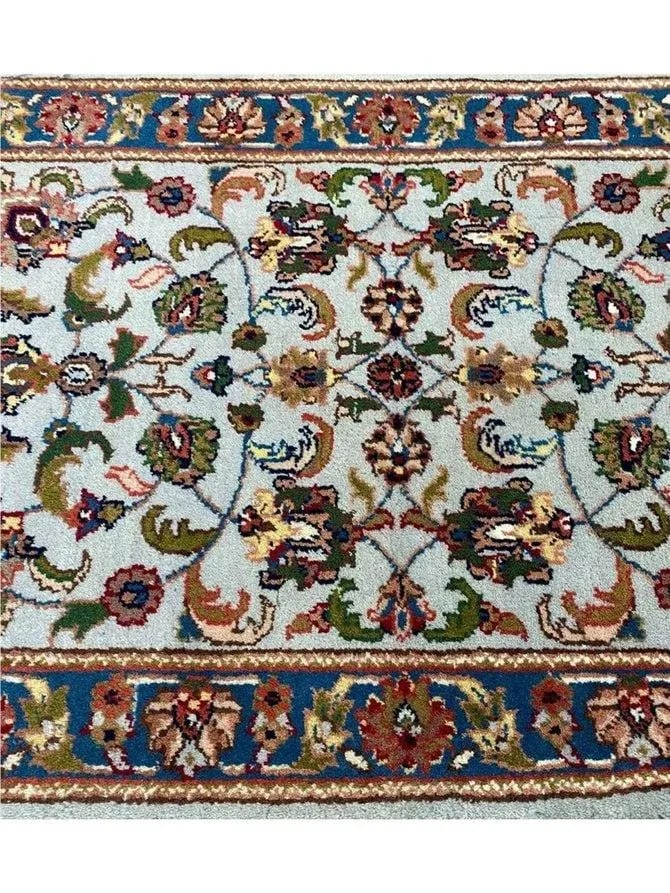 1990s Handwoven Indian Agra Area Rug 2x3 - 6